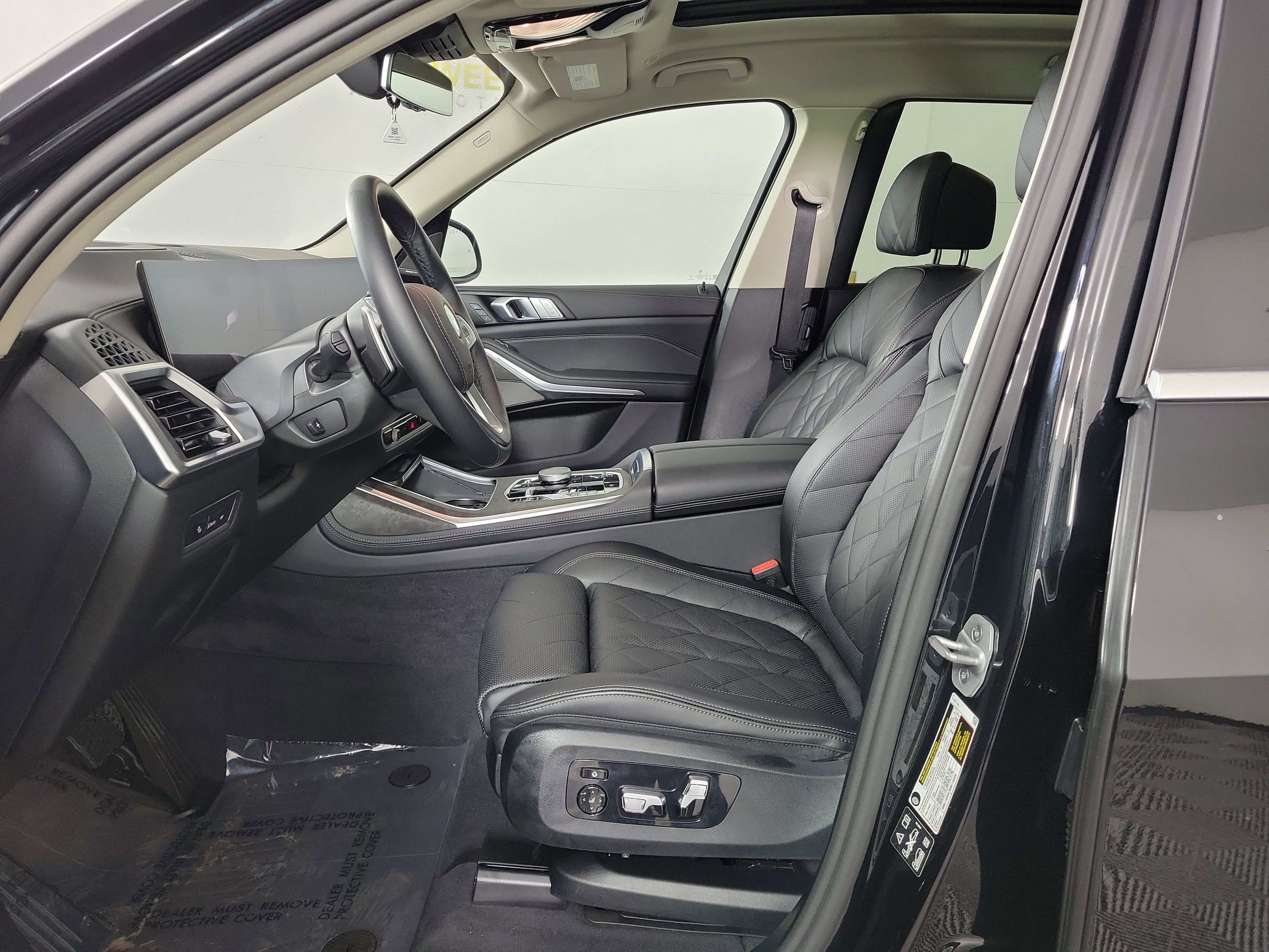 Certified 2026 BMW X7 xDrive40i image 9