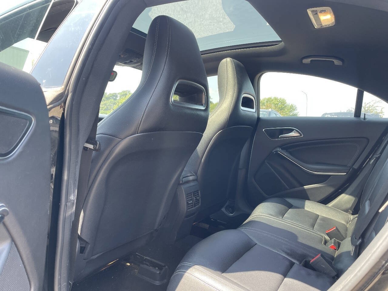 Used 2017 Mercedes-Benz CLA 250 4MATIC image 26