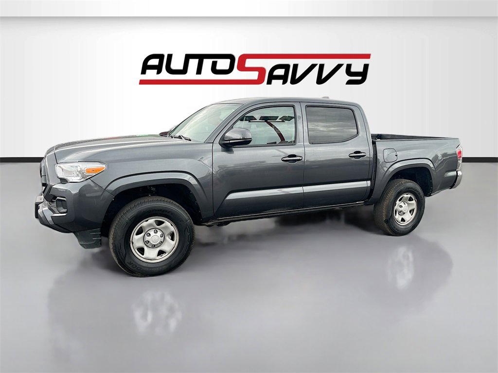 Used 2022 Toyota Tacoma SR image 3