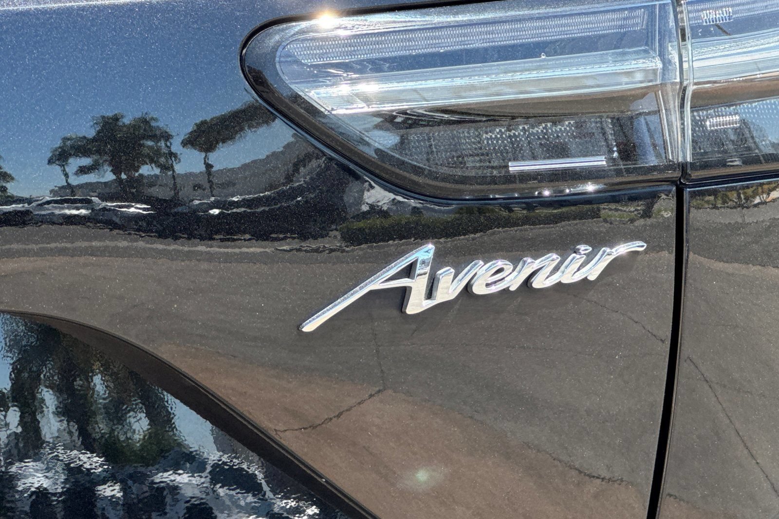 Certified 2023 Buick Envision Avenir AWD/4WD image 28