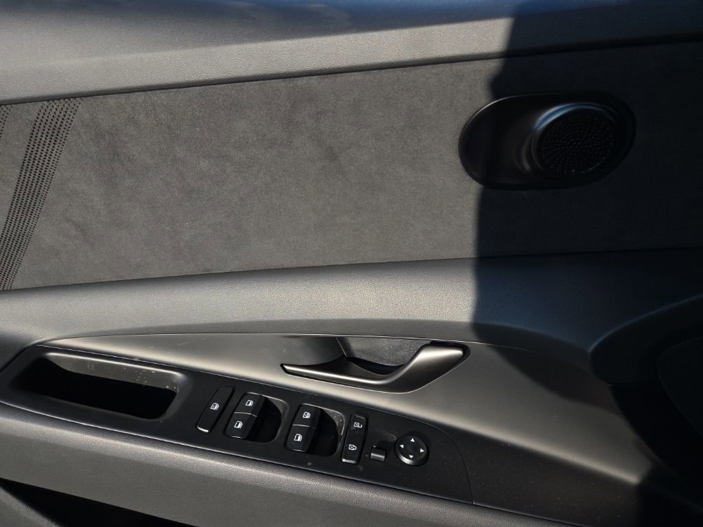 New 2025 Hyundai Elantra N image 19