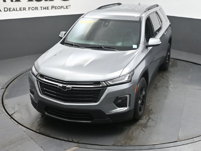 Used 2023 Chevrolet Traverse LT FWD image 52