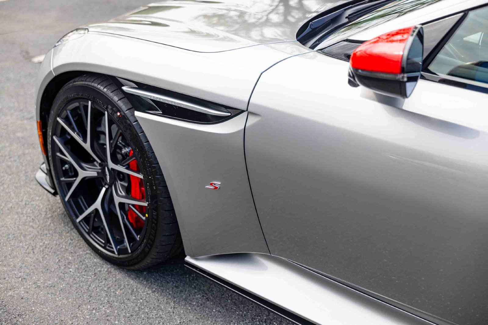 New 2026 Aston Martin DB12 Coupe RWD image 10