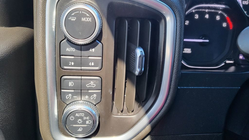 Used 2021 GMC Sierra 1500 AT4 image 28
