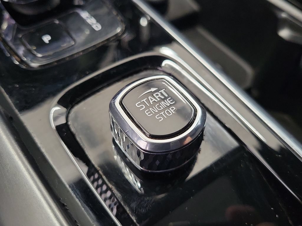 Used 2024 Volvo S60 B5 Plus w/ Climate Package FWD image 30
