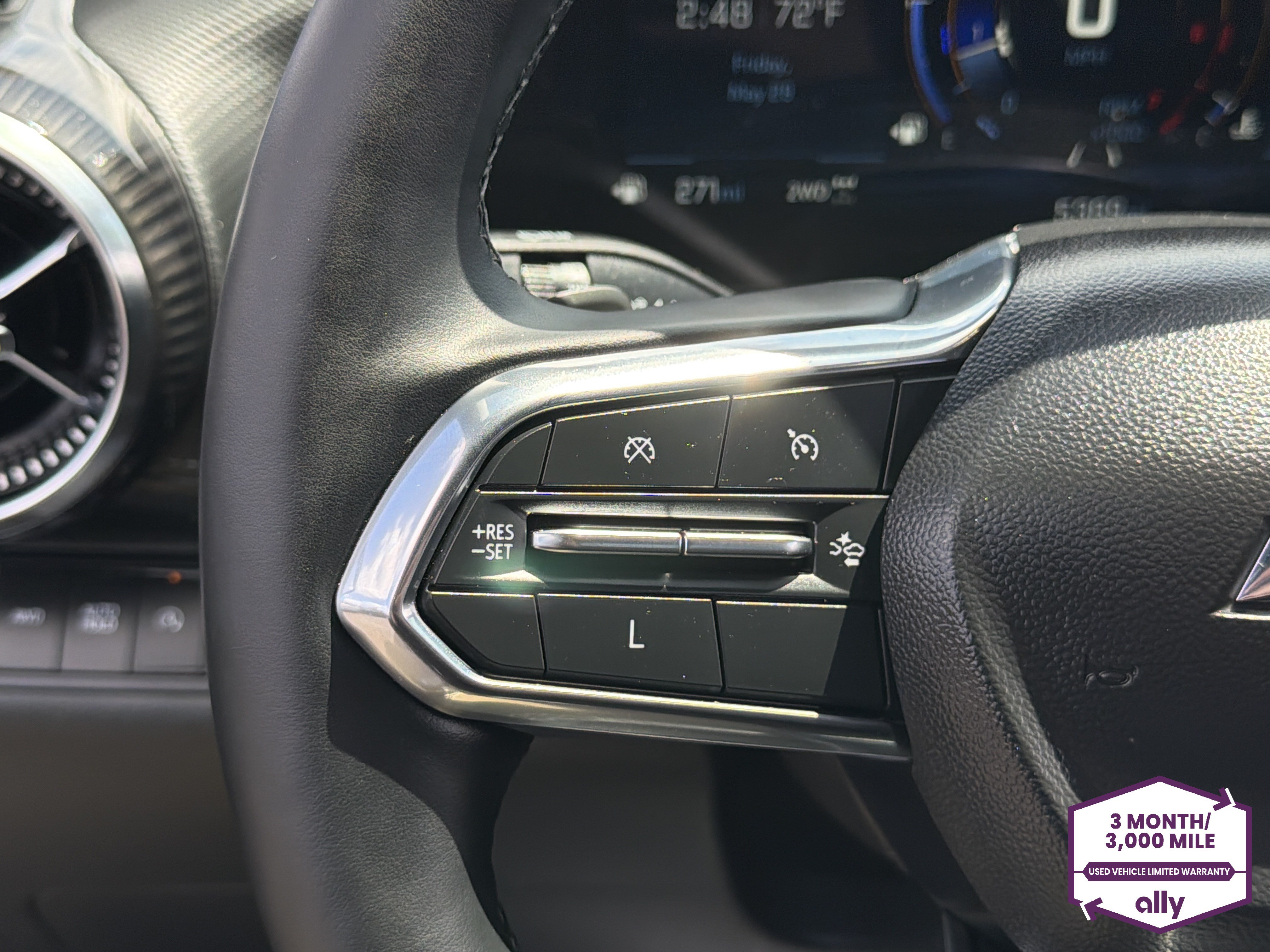 Used 2025 Chevrolet Equinox LT AWD/4WD image 17