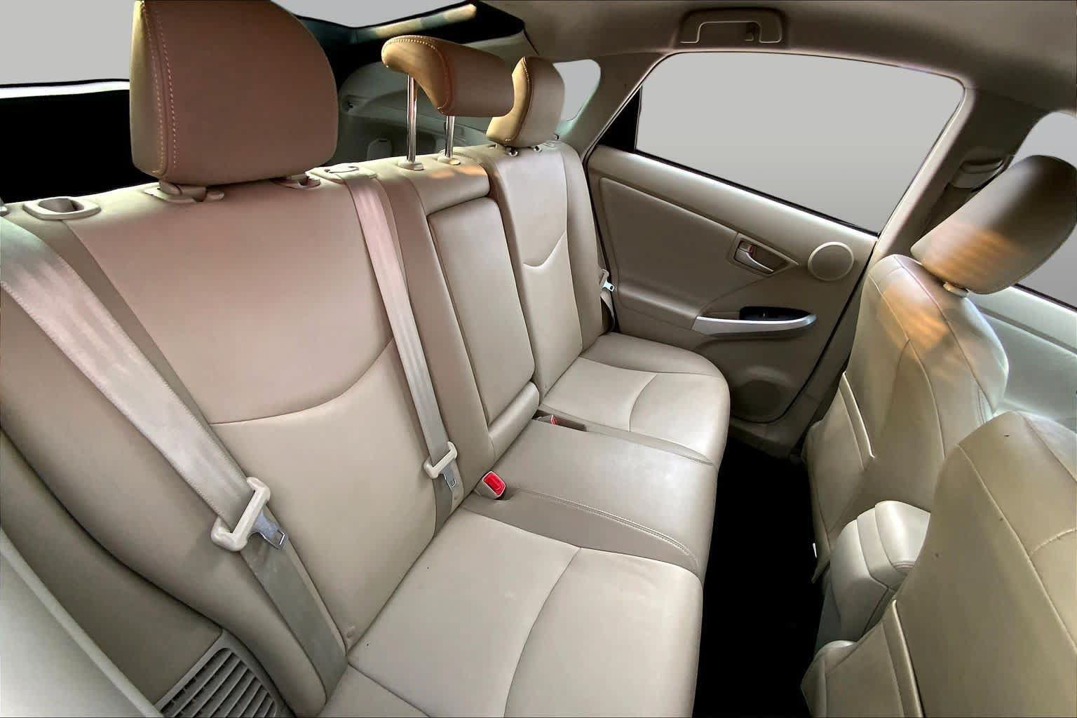 Used 2015 Toyota Prius Four FWD image 19