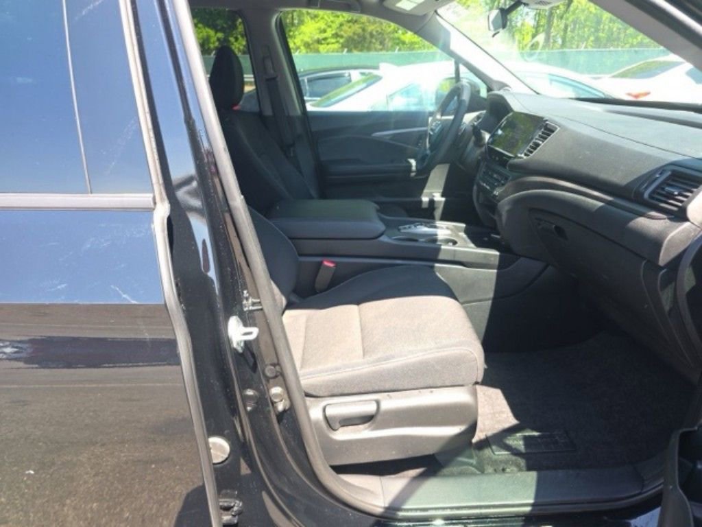 Used 2024 Honda Ridgeline Sport image 10