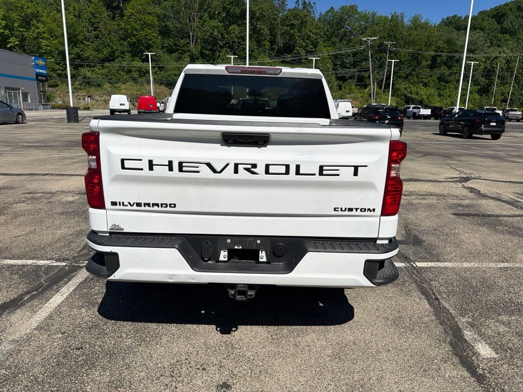 Certified 2024 Chevrolet Silverado 1500 Custom w/ Turbomax Blackout Package AWD/4WD image 9