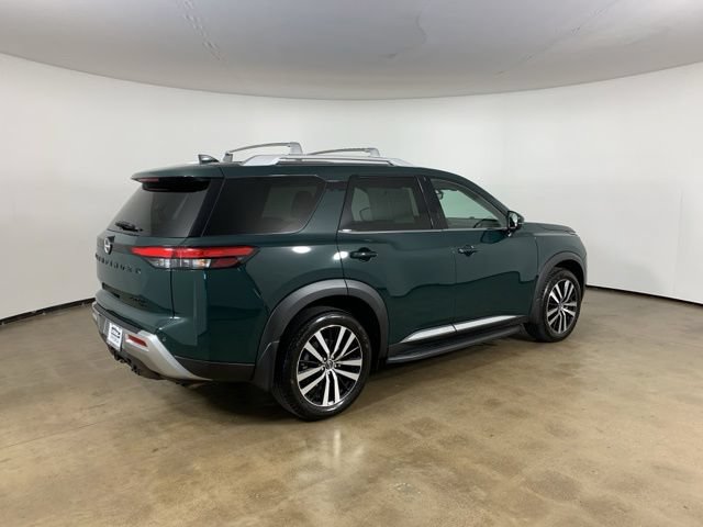 Used 2025 Nissan Pathfinder Platinum w/ Lighting Package (N93) AWD/4WD image 8