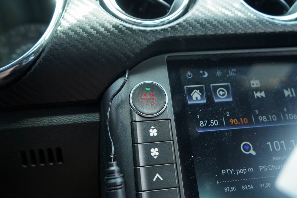 Used 2015 Ford Mustang Coupe RWD image 23