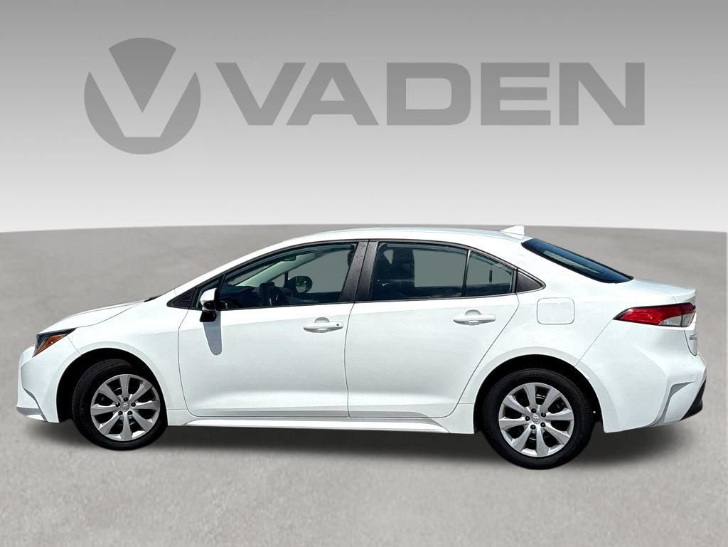 Used 2024 Toyota Corolla LE FWD image 20