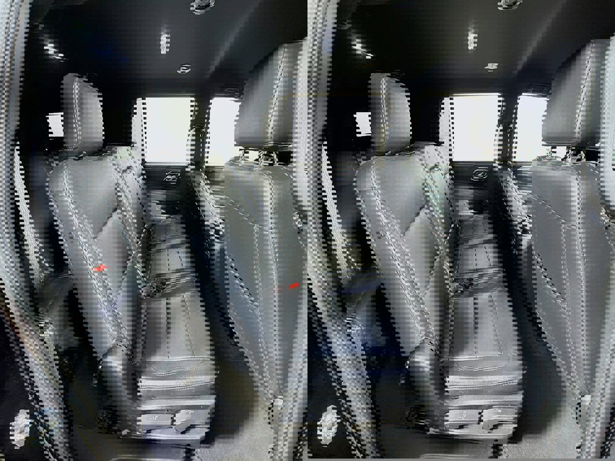 Used 2022 Chevrolet Suburban LS image 25