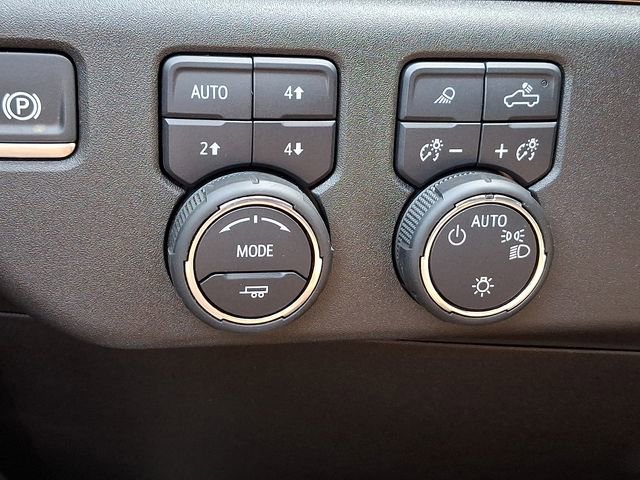 Certified 2025 Chevrolet Silverado 1500 LT image 26