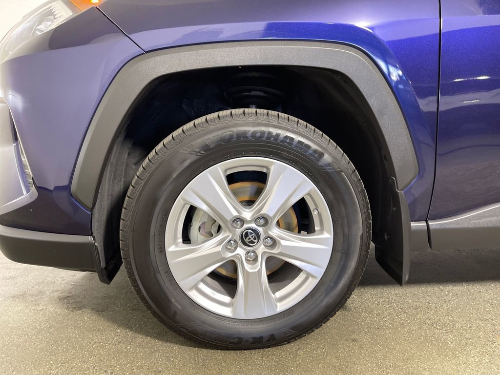 Certified 2019 Toyota RAV4 XLE w/ All Weather Liner Package AWD/4WD image 11