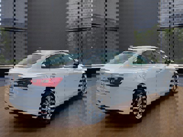 Used 2025 Chevrolet Malibu LT image 5