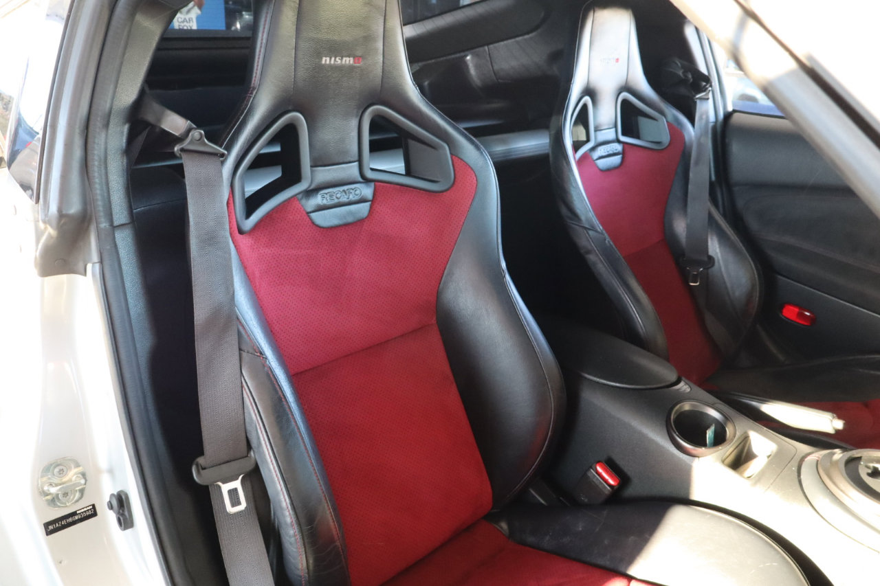 Used 2016 Nissan 370Z NISMO image 18