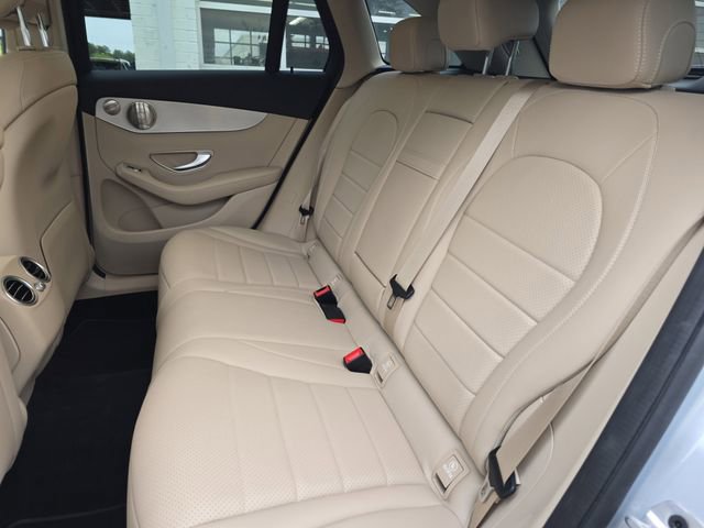 Used 2022 Mercedes-Benz GLC 300 4MATIC image 13