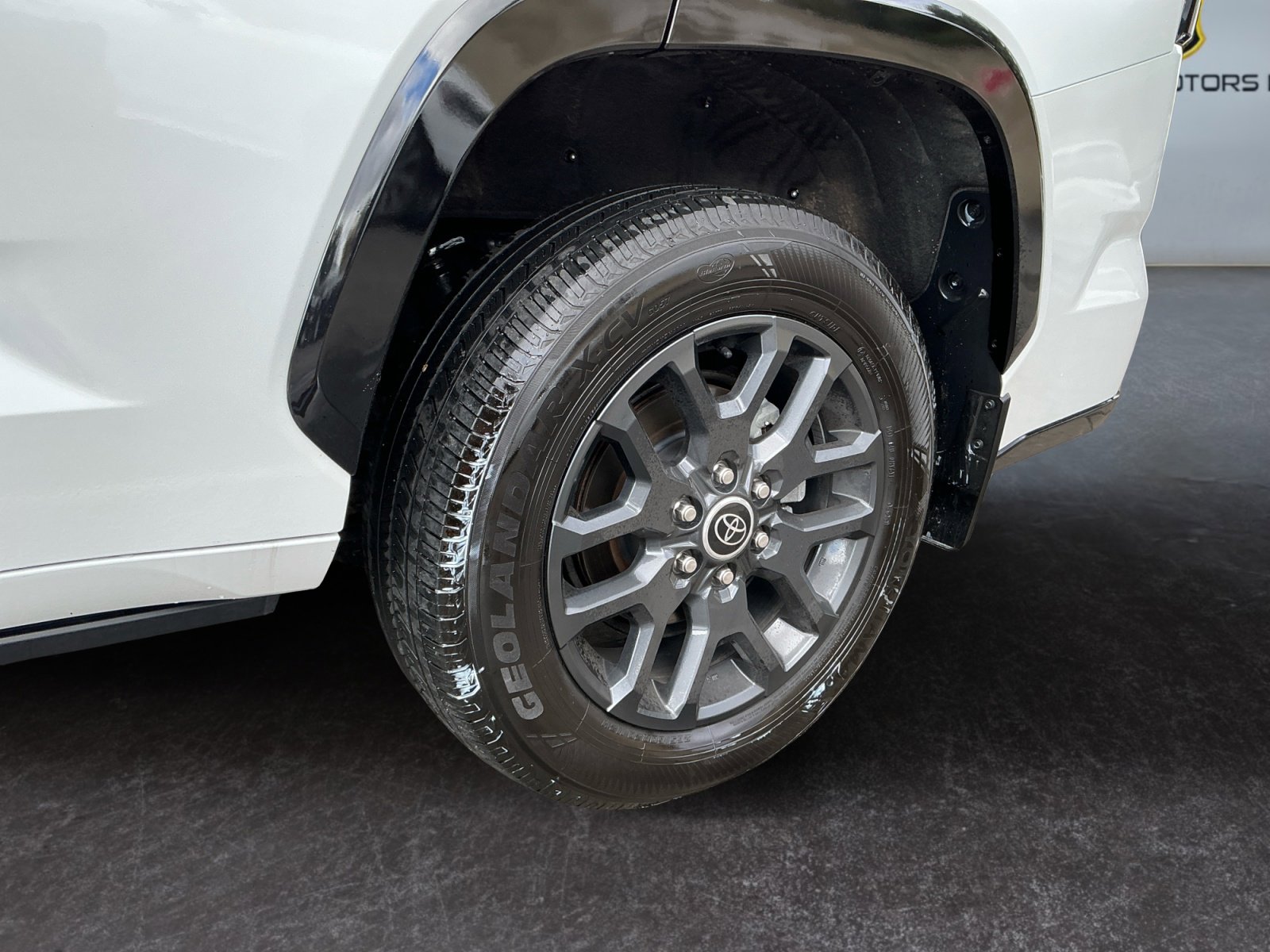 Used 2023 Toyota Sequoia Platinum image 10