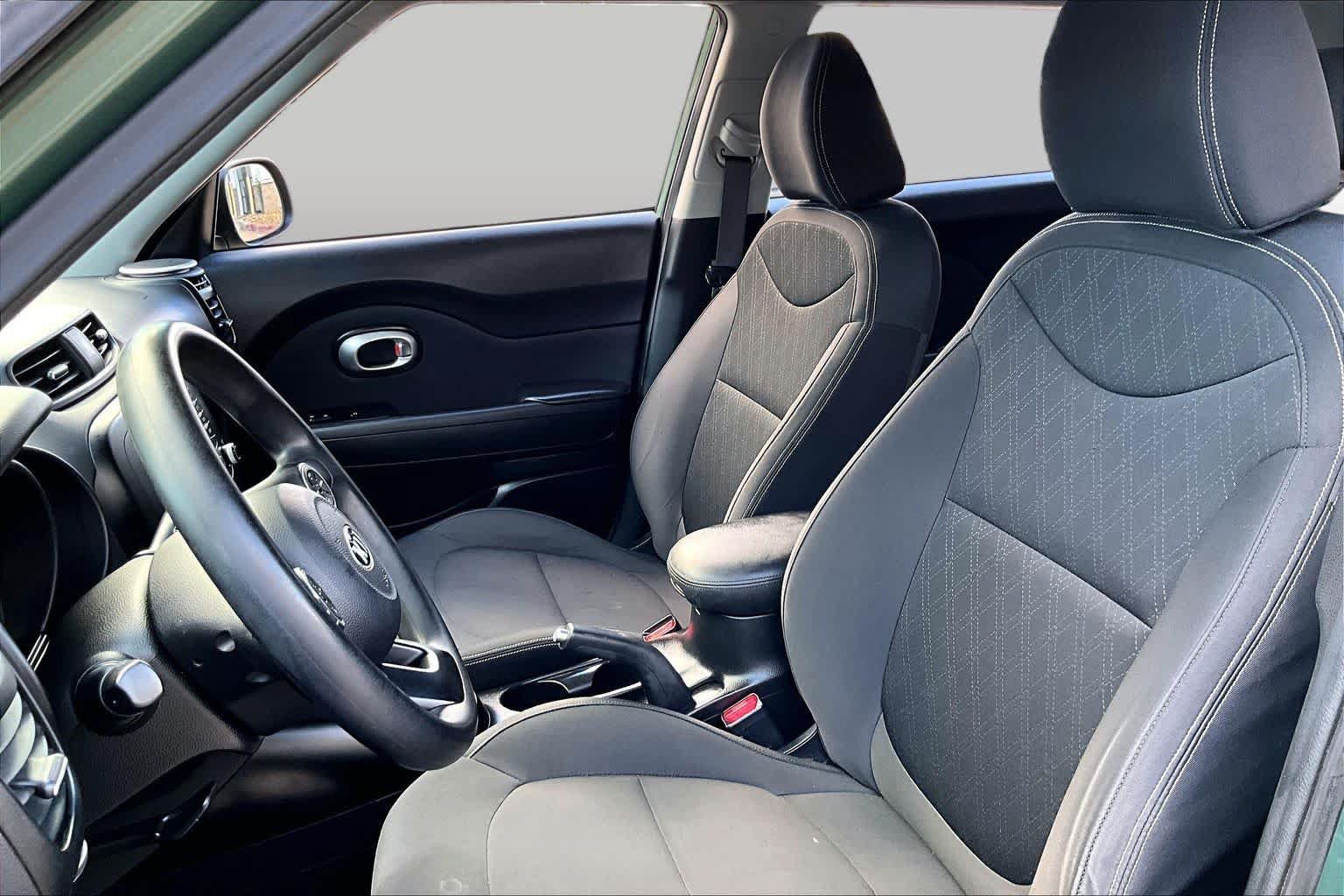 Used 2014 Kia Soul FWD image 8