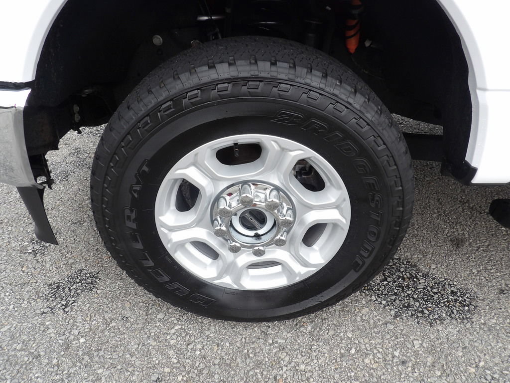Used 2025 Ford F250 XLT w/ FX4 Off-Road Package AWD/4WD image 51