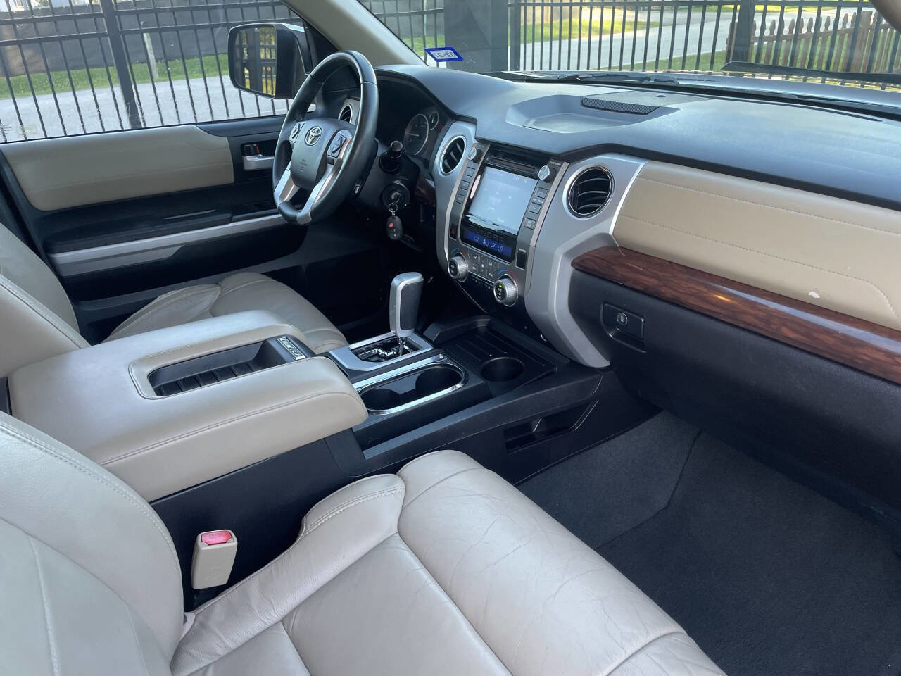 Used 2015 Toyota Tundra Limited RWD image 16