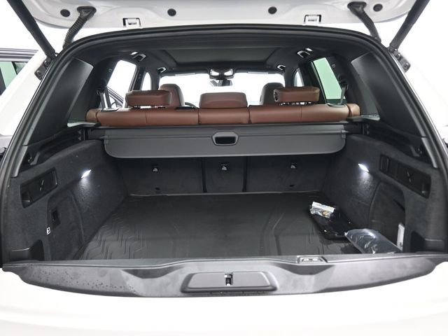 New 2026 BMW X5 xDrive50e image 16