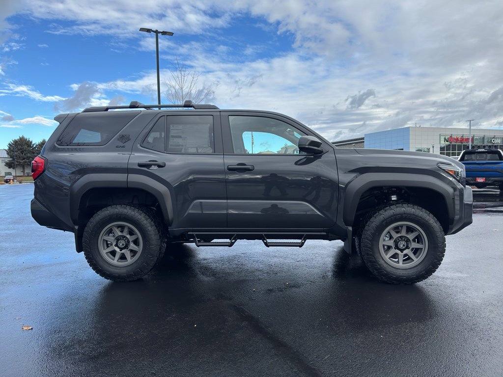 New 2025 Toyota 4Runner SR5 image 2