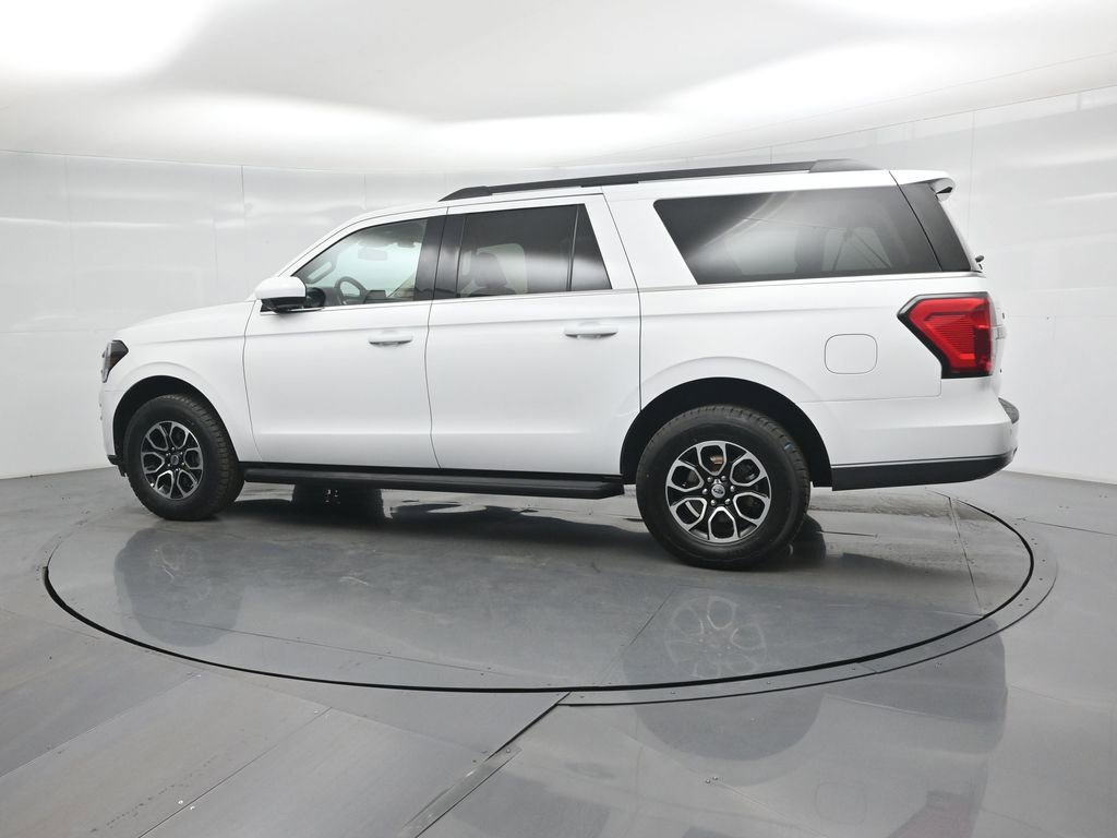 Used 2024 Ford Expedition Max XLT image 7