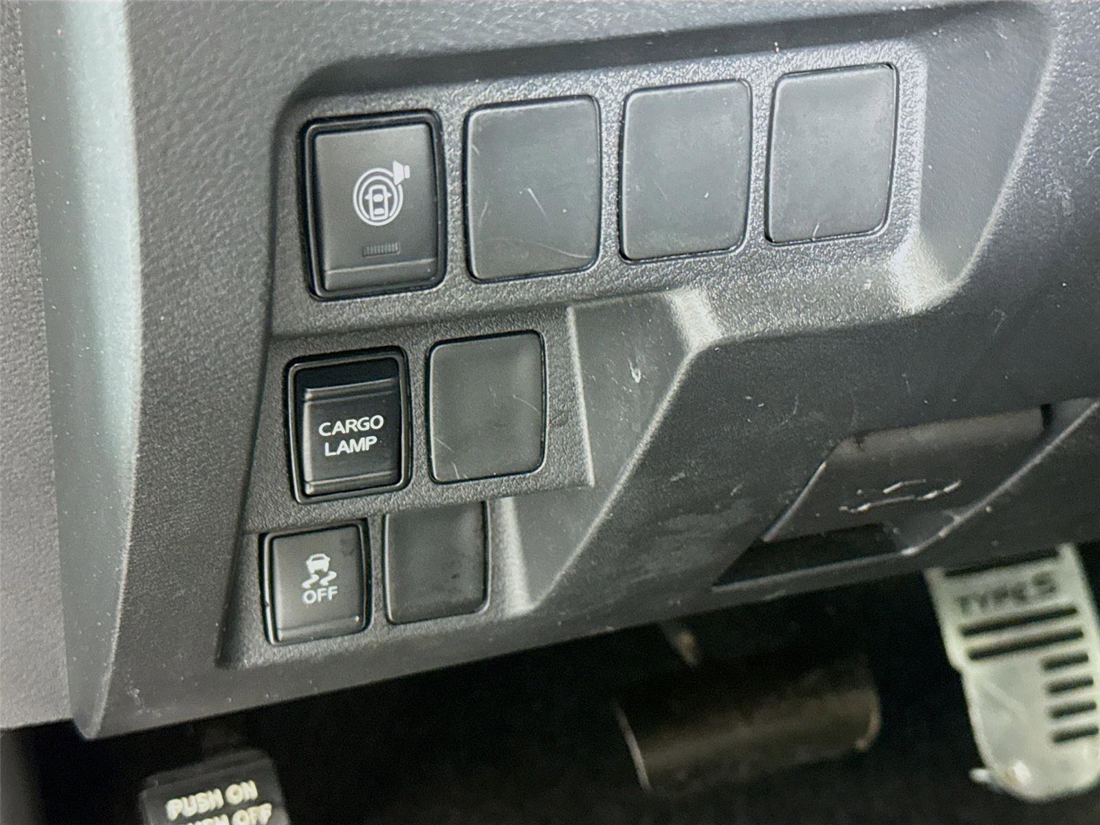 Used 2025 Nissan Frontier S image 7