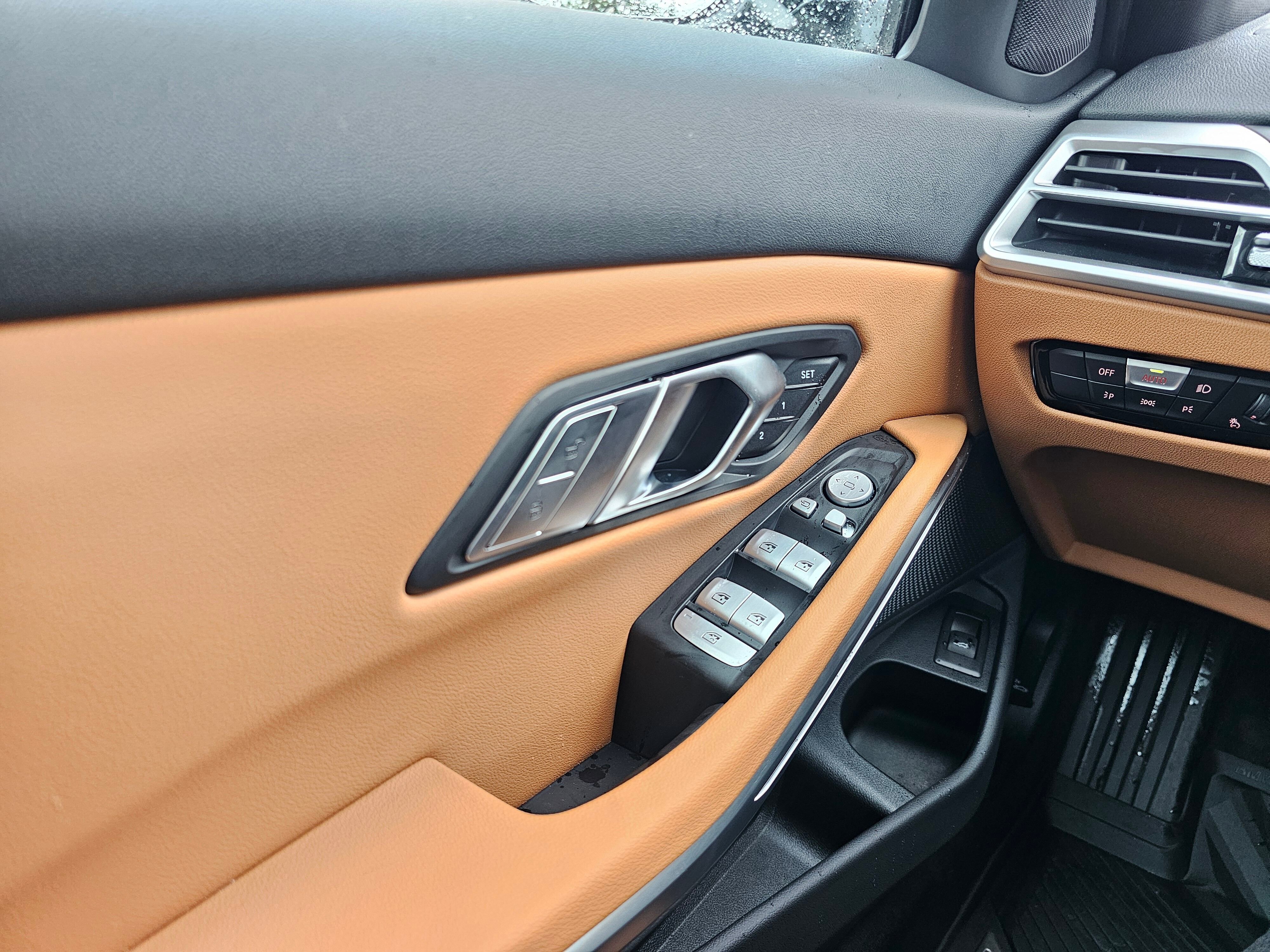 New 2025 BMW 330i xDrive Sedan w/ Premium Package image 29