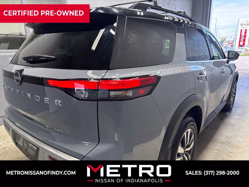 Used 2023 Nissan Pathfinder SL AWD/4WD image 9