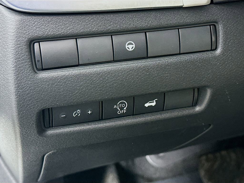 Certified 2023 Nissan Rogue SL image 17