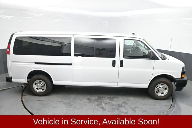 Used 2024 Chevrolet Express 3500 LS RWD image 32