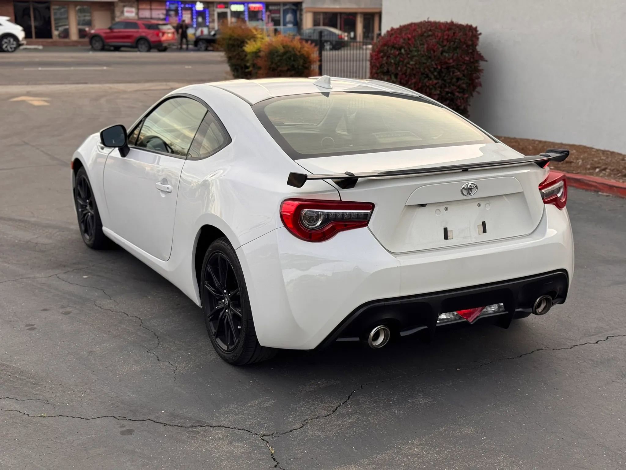 Used 2018 Toyota 86 image 4