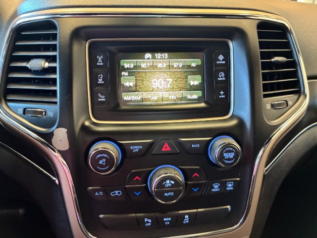 Used 2015 Jeep Grand Cherokee Limited RWD image 23