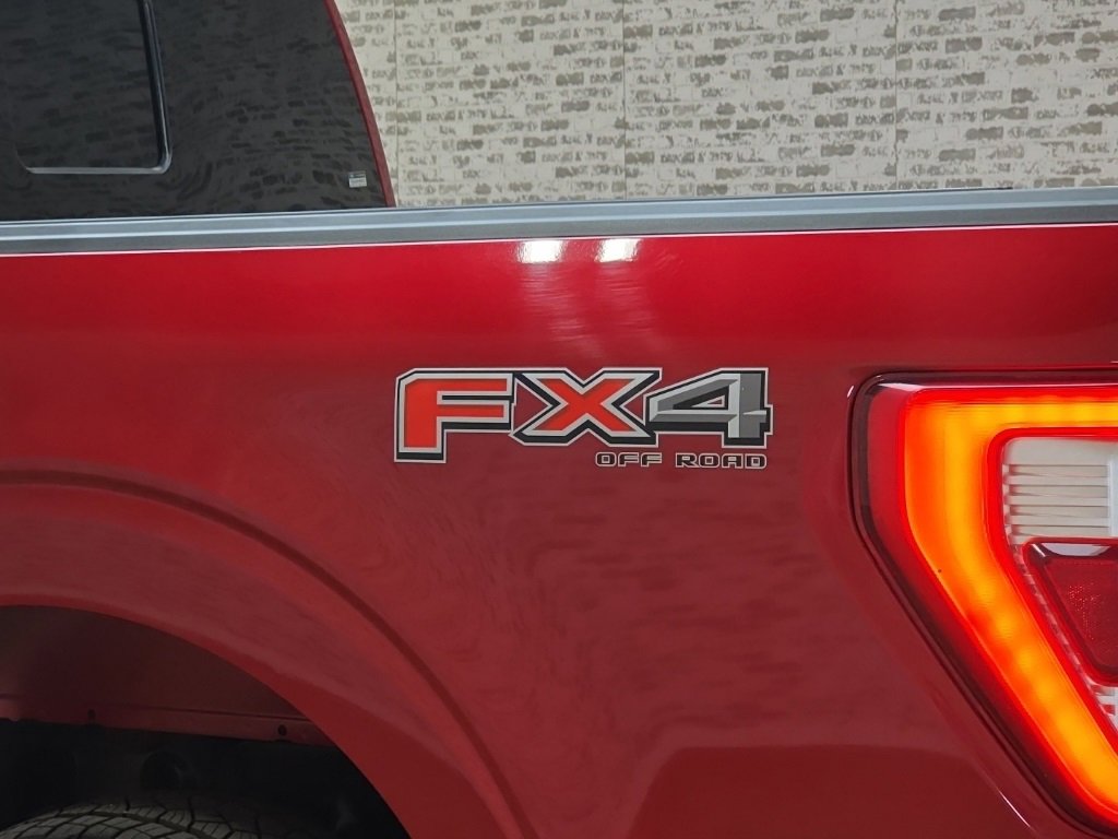 Used 2023 Ford F150 Lariat w/ Trailer Tow Package image 5