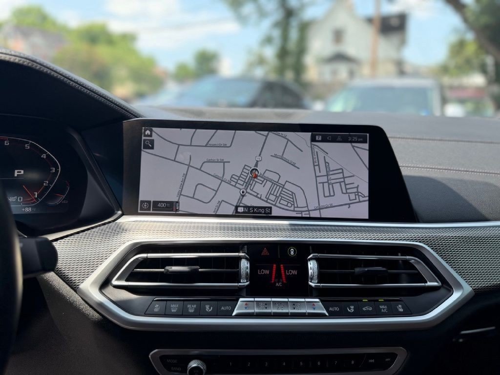 Used 2021 BMW X6 M50i w/ Executive Package AWD/4WD image 40