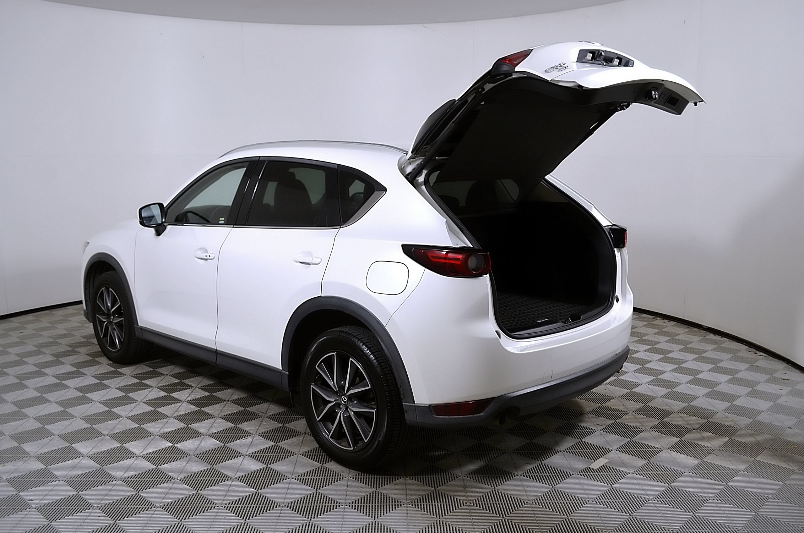 Used 2018 MAZDA CX-5 Grand Touring w/ Premium Package AWD/4WD image 10