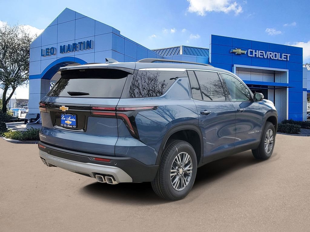 New 2026 Chevrolet Traverse LT w/ Driver Confidence Package image 3