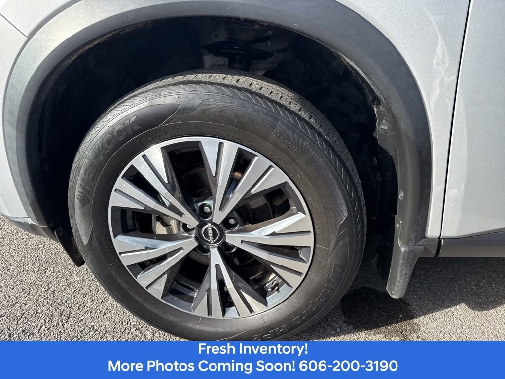 Used 2022 Nissan Rogue SV AWD/4WD image 10