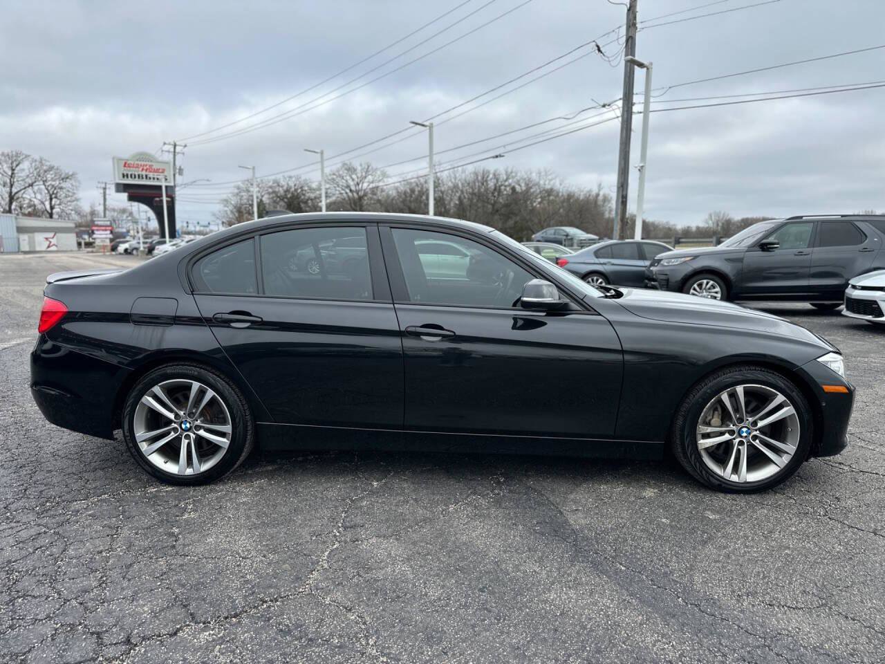 Used 2013 BMW 335i xDrive Sedan AWD/4WD image 6