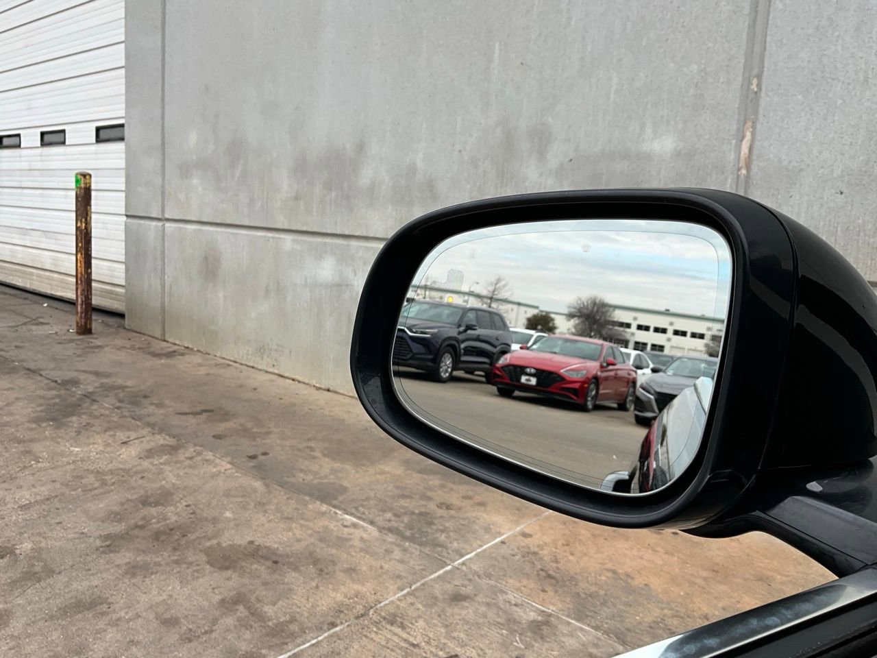 Used 2016 Jaguar XJ R-Sport image 21