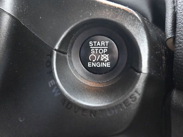 Used 2021 Jeep Renegade Latitude image 25