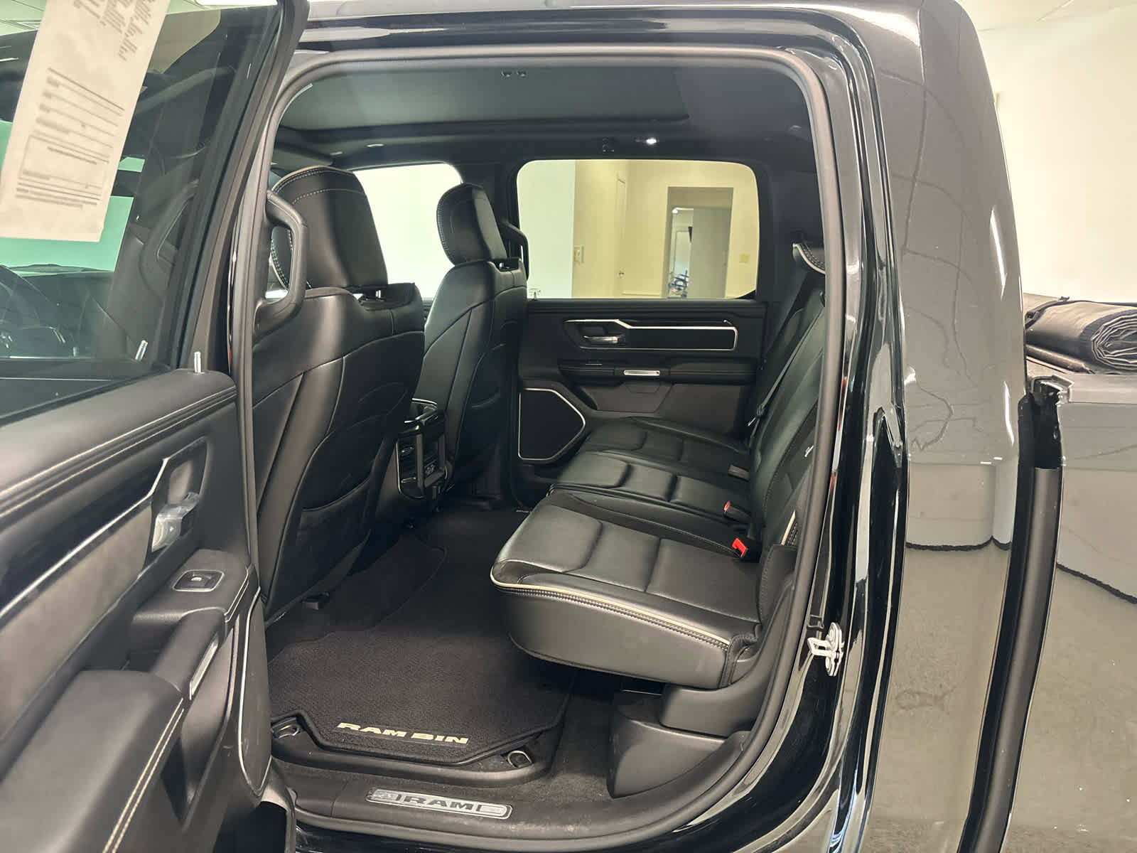 Used 2022 RAM 1500 Laramie image 17