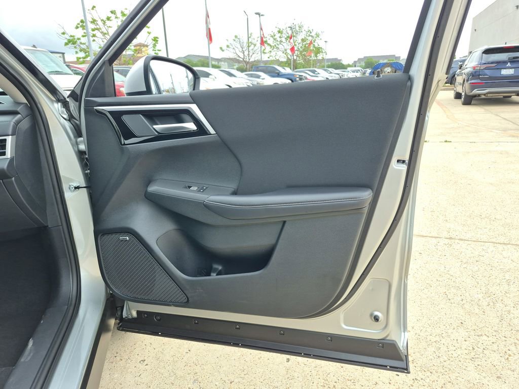 New 2026 Mitsubishi Outlander ES image 24