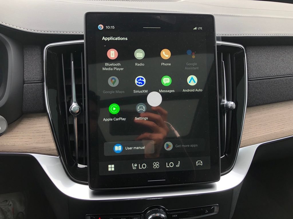 New 2026 Volvo XC90 B6 Plus w/ Protection Package Premier AWD/4WD image 18
