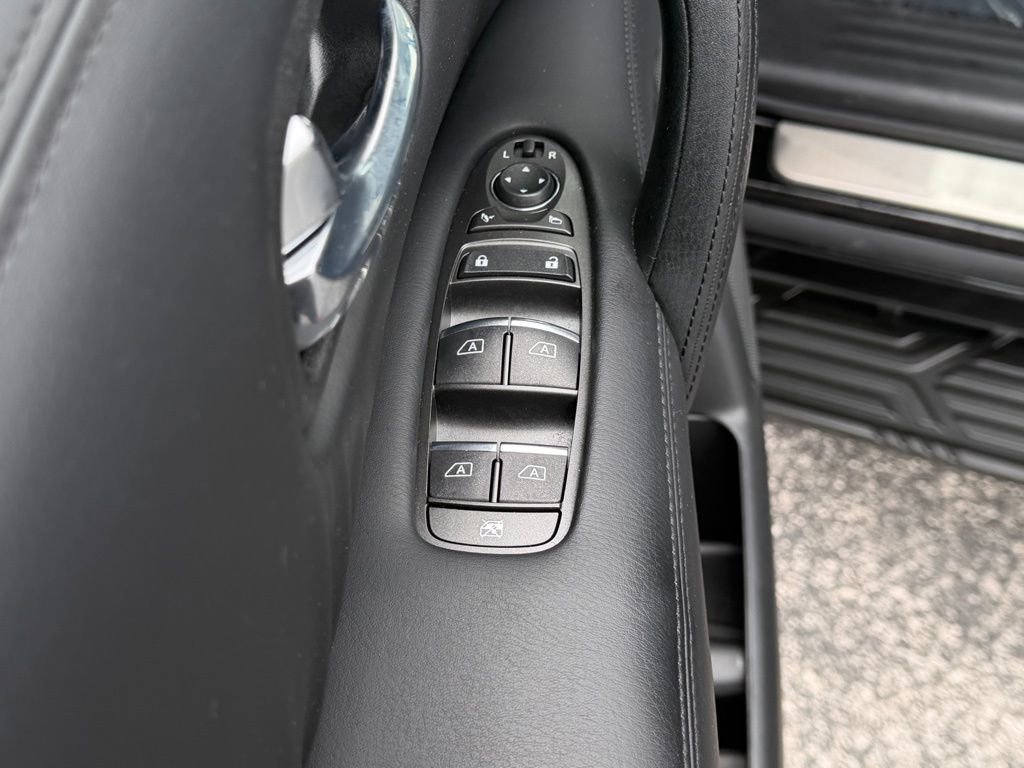 Used 2024 Nissan Armada SL w/ Cargo Package image 16