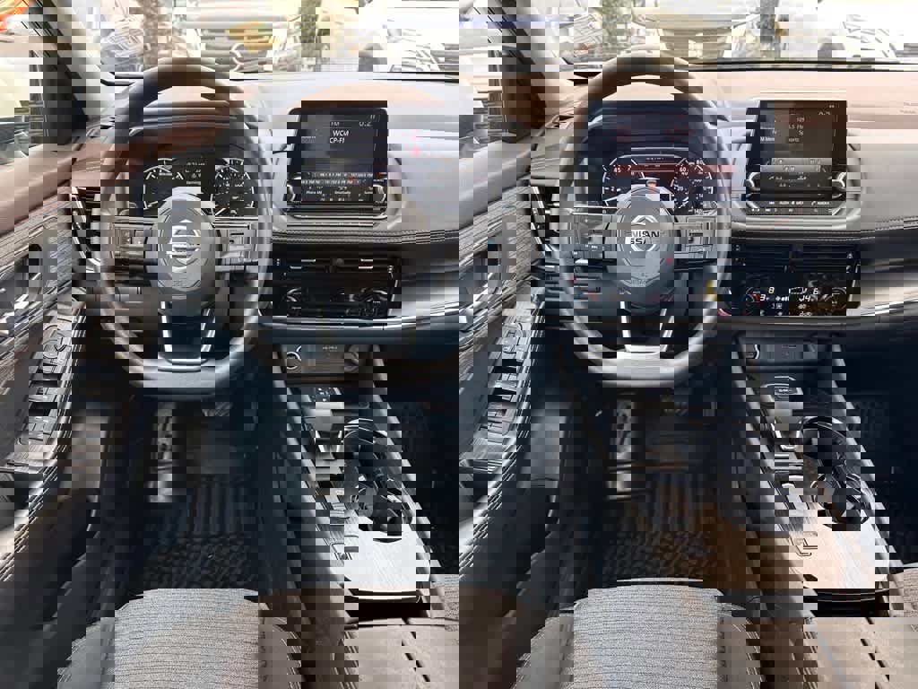 Used 2021 Nissan Rogue SV image 9