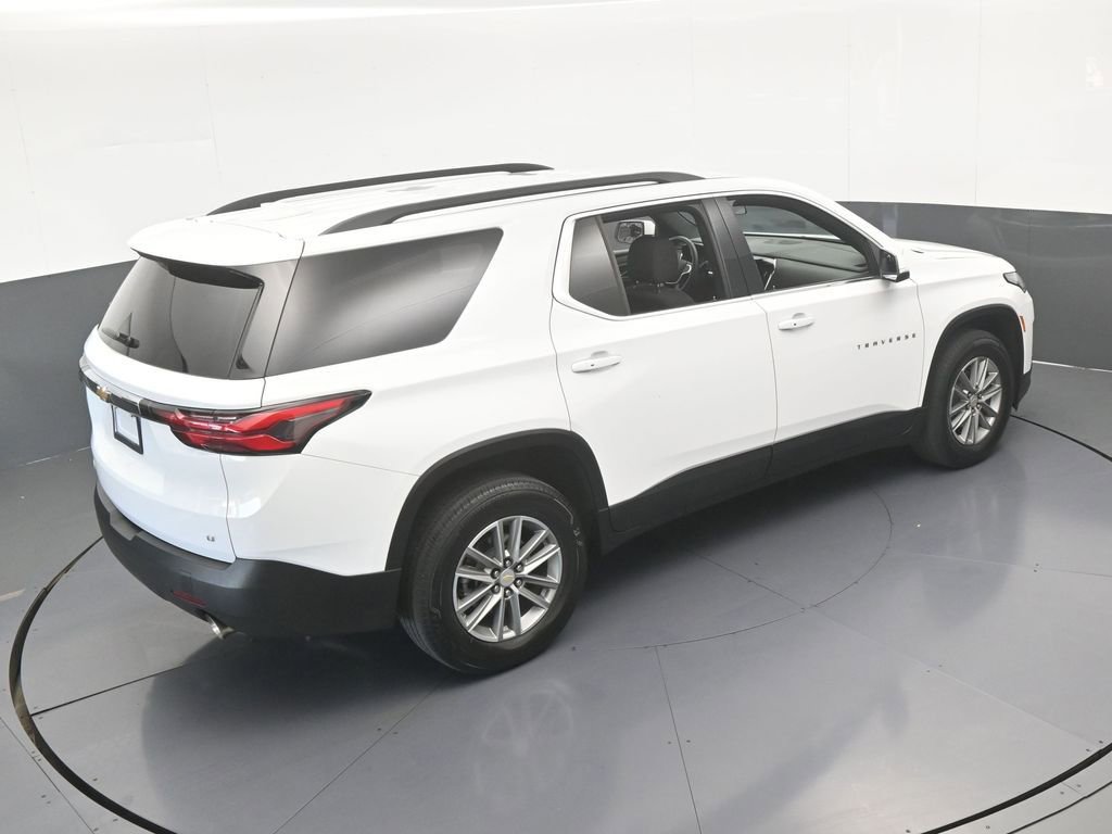 Used 2023 Chevrolet Traverse LT image 55